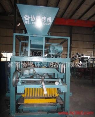 湖南協(xié)盛VEP-QTJ4-40F免燒磚機 高效環(huán)保的水泥磚生產解決方案